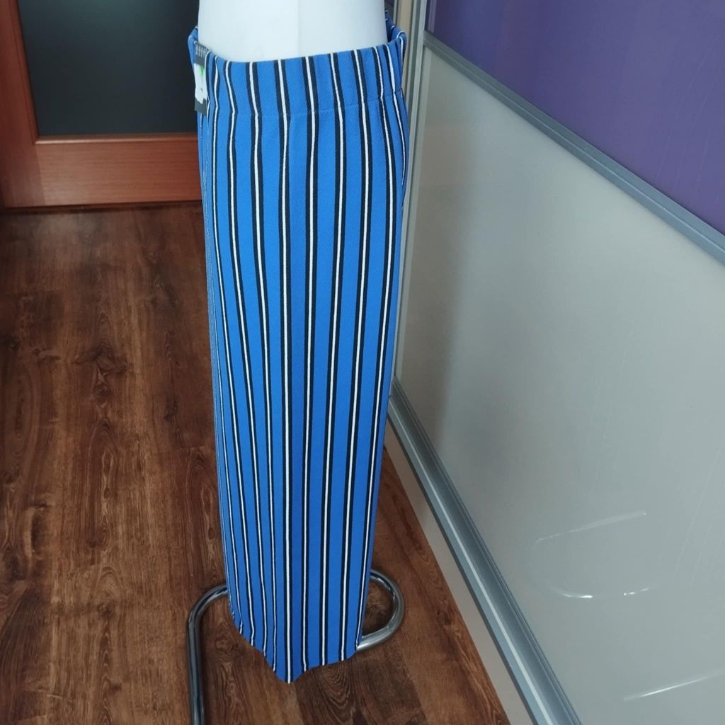 Spodnie szerokie nogawki