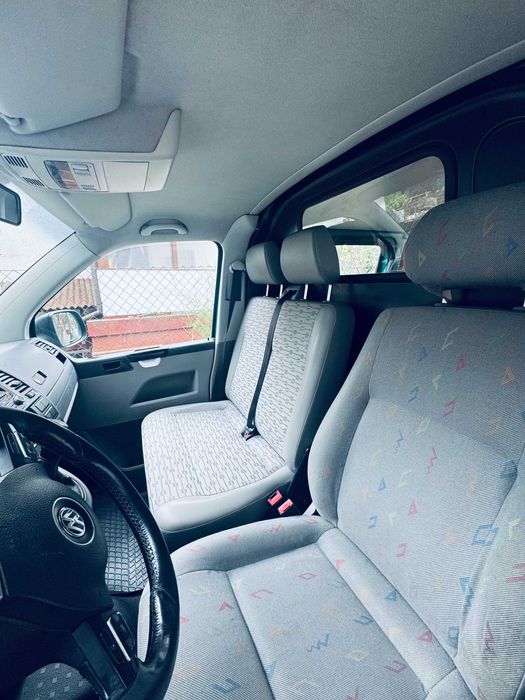 VW Transporter T5 polift / automat / 2.0 TDI 140km / 3 osobowy / 2010r