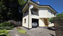 Будинок в районі пр.Незалежності та парку Шевченка