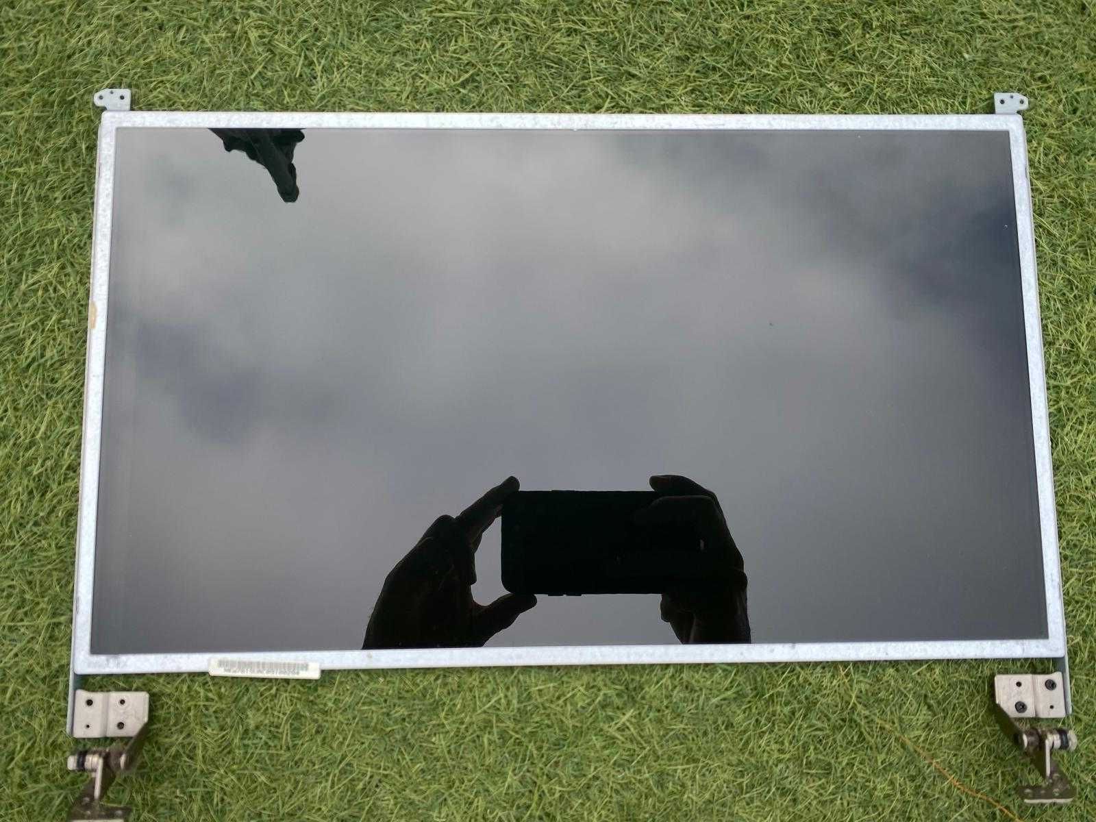 Painel LCD BT156GW01 V.2 15,6″ HD 40p – Testado