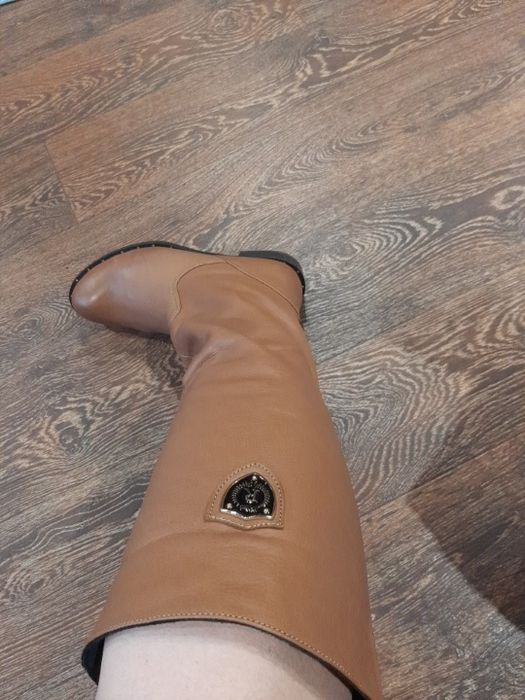 Сапожки натуральная кожа.