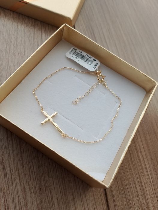 Bransoletka pozłacana krzyżyk