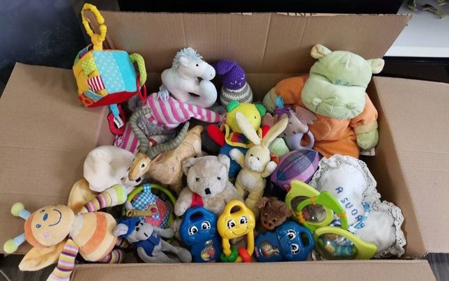 Детские игрушки для милых деток переселенцев.