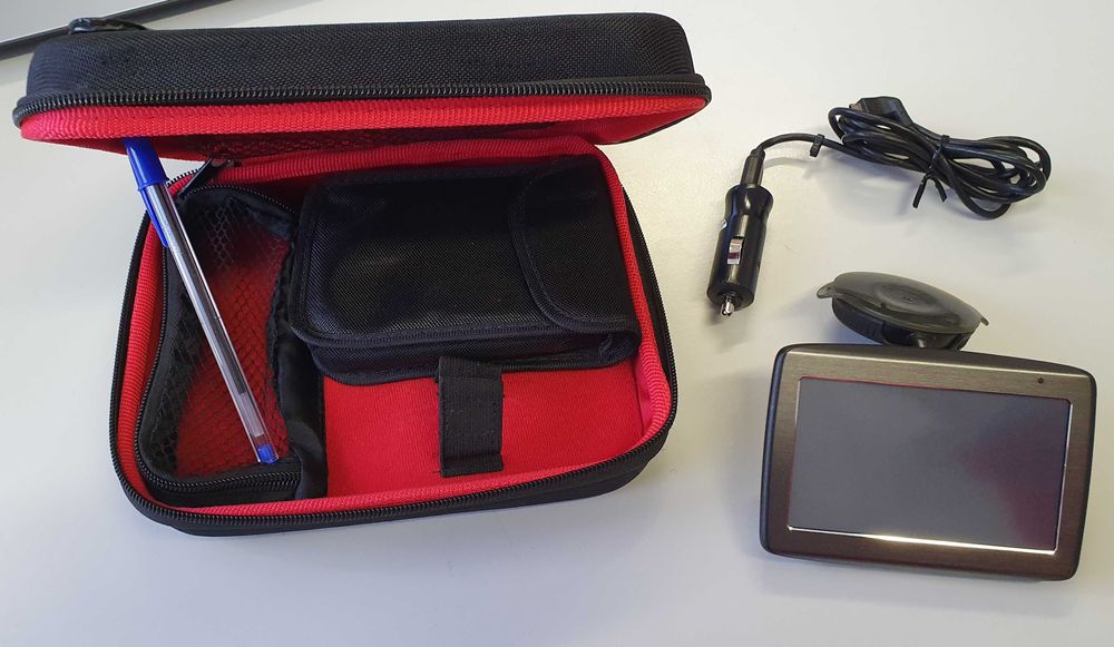 GPS TomTom Via LIVE 120 - Europa 45 + BOLSA