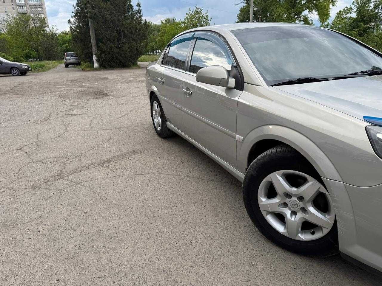 Продам свой Opel Vectra C 2,2 газ/бензин