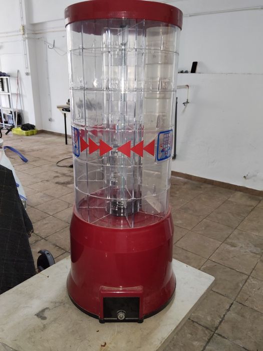 Máquina de Venda Automática de Brindes/Bolas – 1€