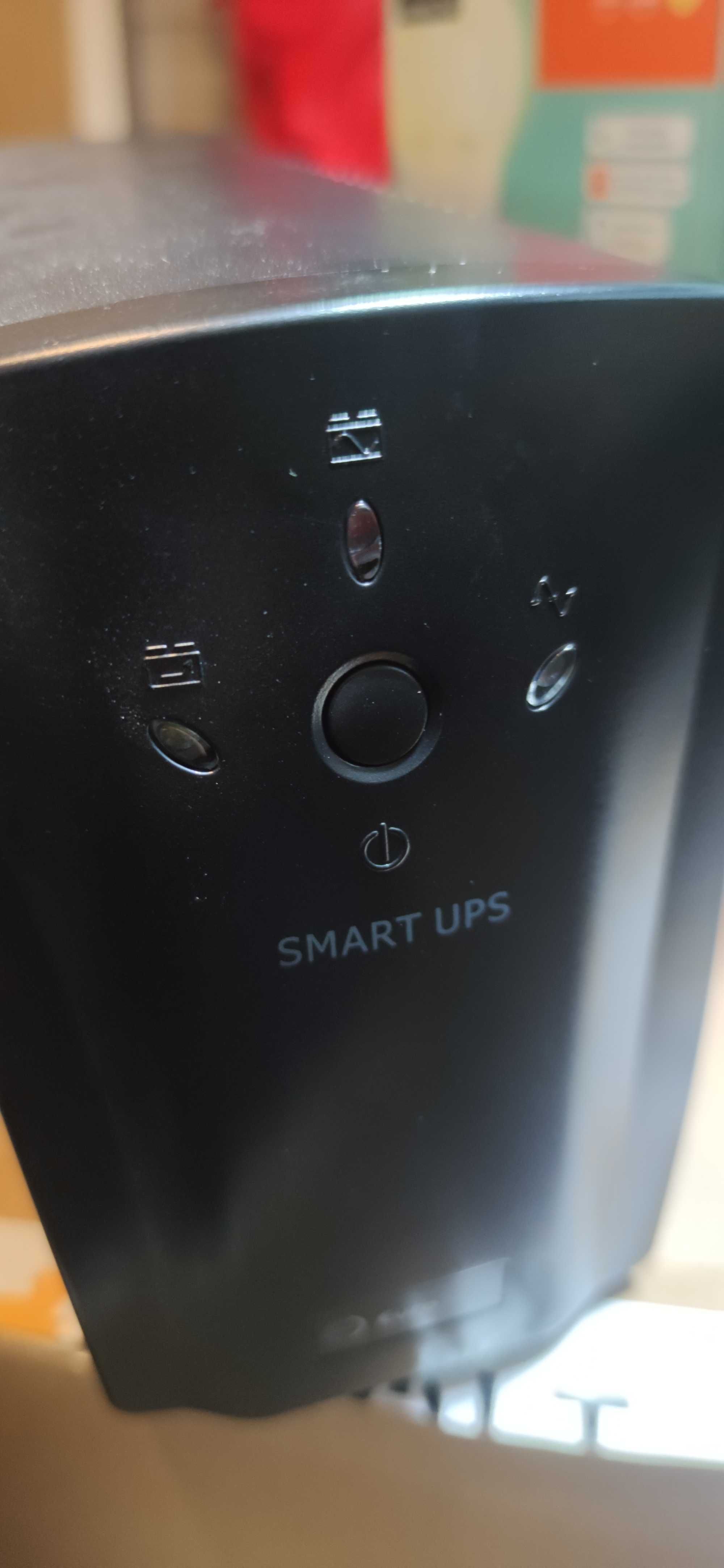 SMART UPS 850VA / 510W