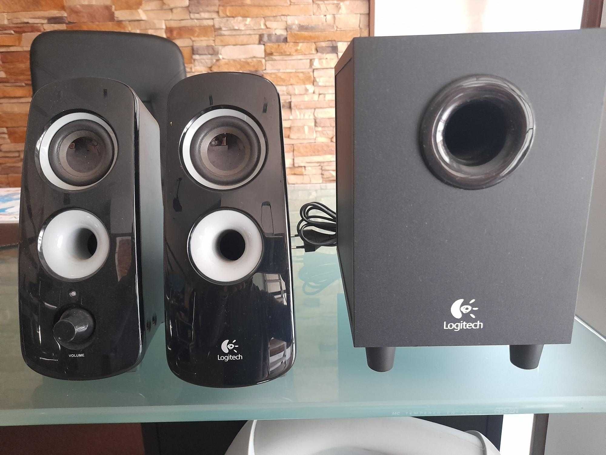 2 Colunas de som + Subwoofer Logitech Modelo Z323