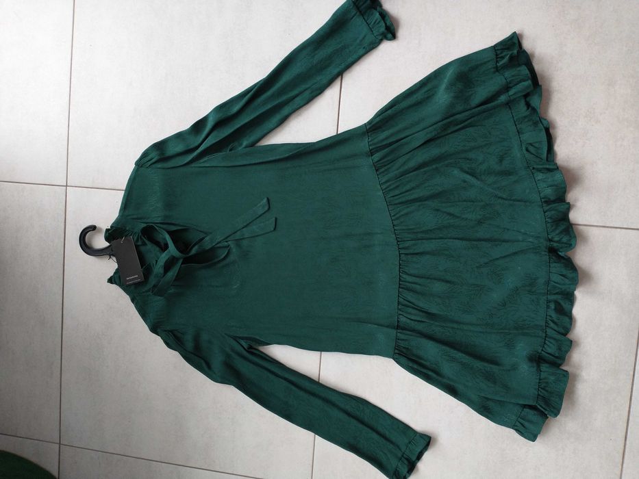 Nowa sukienka Reserved S