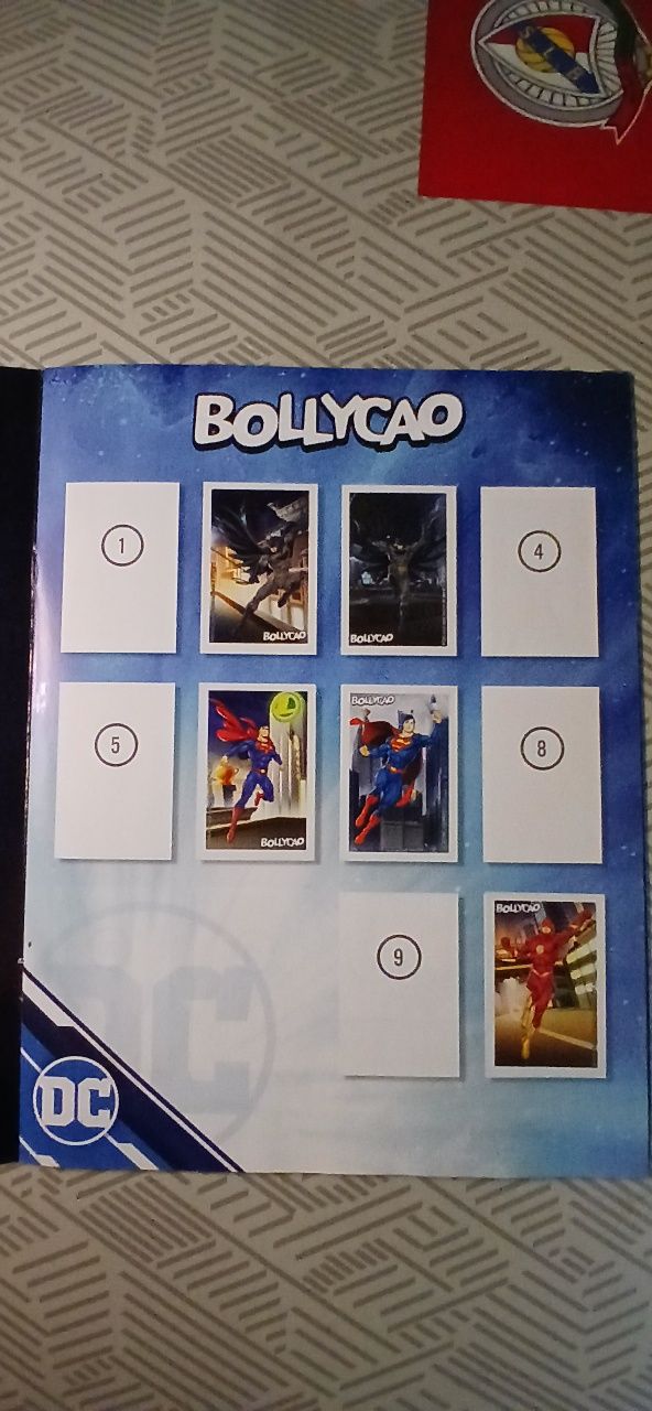 Caderneta de Cromos Bollycao DC Comics (75 cromos)
