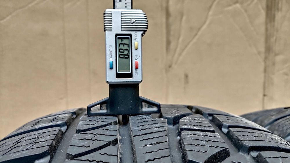 Шини 255/60R18 Nokian WR G2. 8,9мм. 55