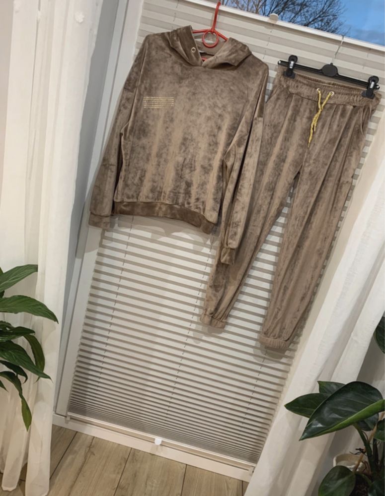 Pakuten dres welurowy S spodnie i bluza z kapturem