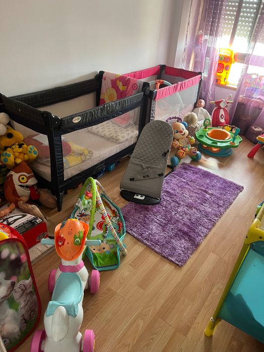 Tomo conta de crianças