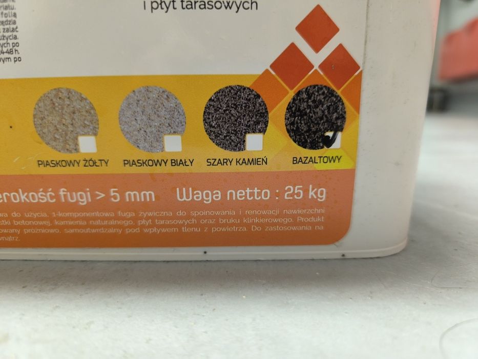 Fuga zasypka do kostki