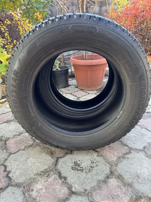 goodyear ultragrip arctic 2 suv 225 65 r17 106t