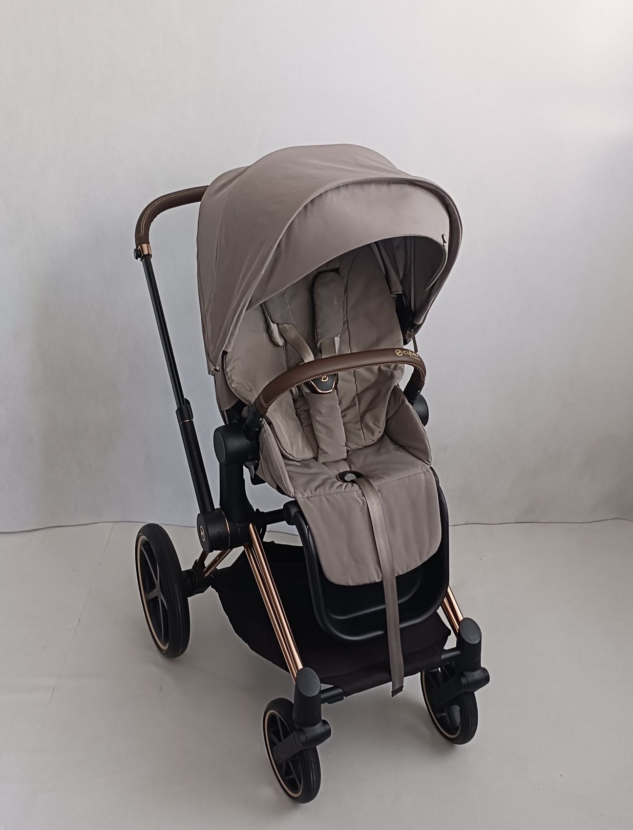 Wózek Cybex Priam 4.0 2023 r. 3w1/Fotelik Avionaut Pixel Pro