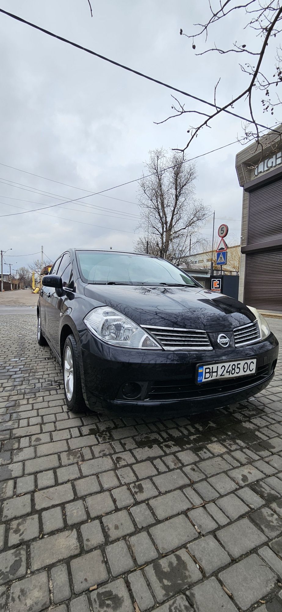 Nissan tiida 2006