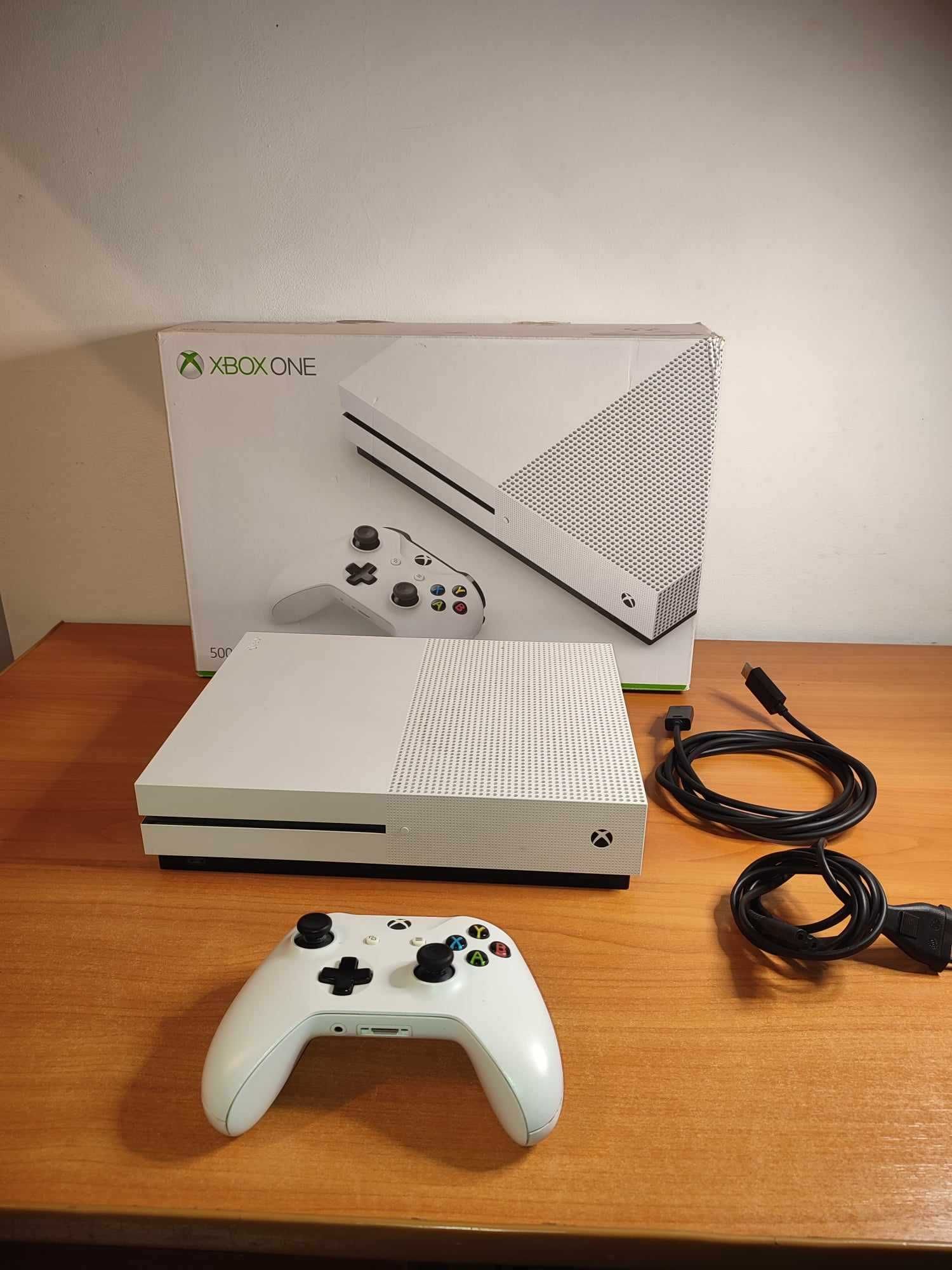 Okazja!!! Xbox one S 500GB + pad i sporo gier!! Super Stan! Gwarancja!