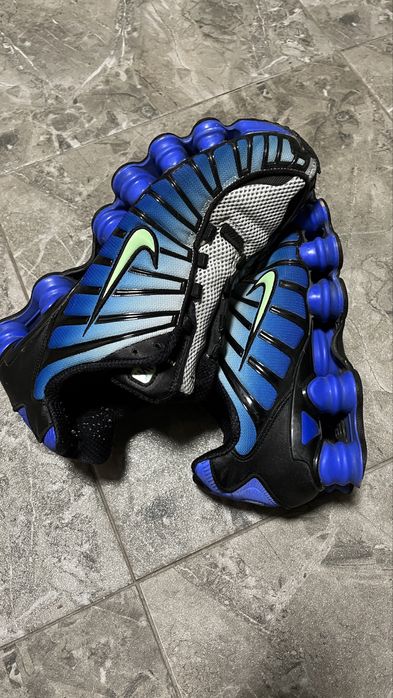 Крассовки nike shox