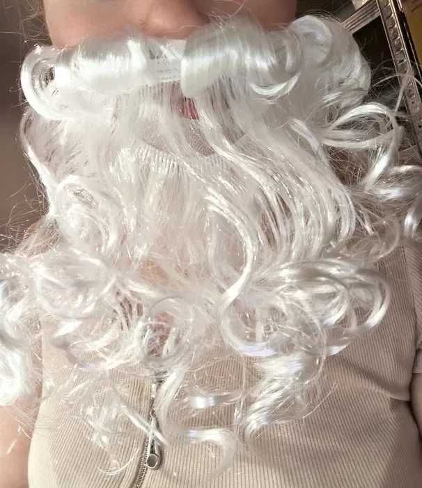 Sztuczna broda dla Mikołaja