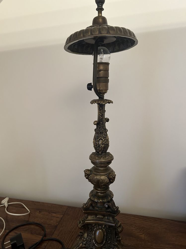 Podstawa lampy stojącej