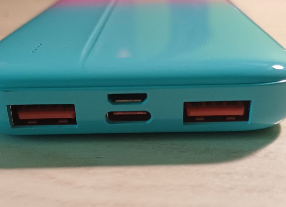 Power bank 10 000 mAh 37Wh