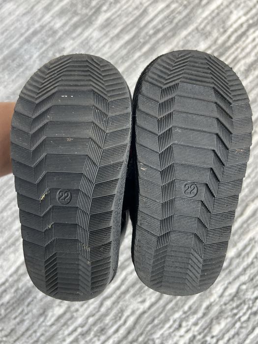 Чобітки уги для хлопчика 22 розмір