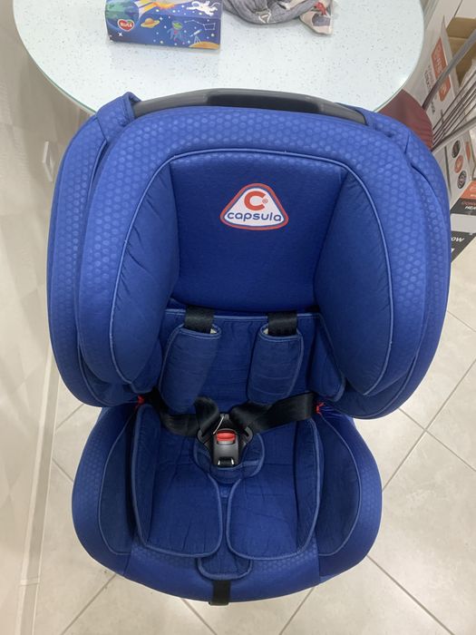 Продам дитяче автокрісло Capsula з isofix 9-36 кг