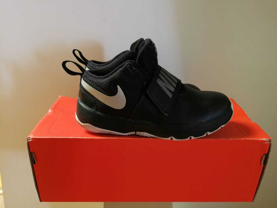 Buty Nike Hustle, skórzane, na rzep