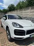 Porsche Cayenne Lekko uszkodzony