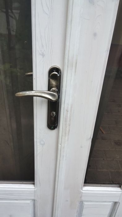 Двері 2х секційні з дерева