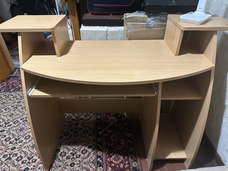 Парта/ Компьютерный стол