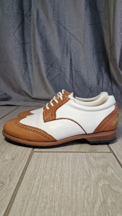 Продам жіночі броги