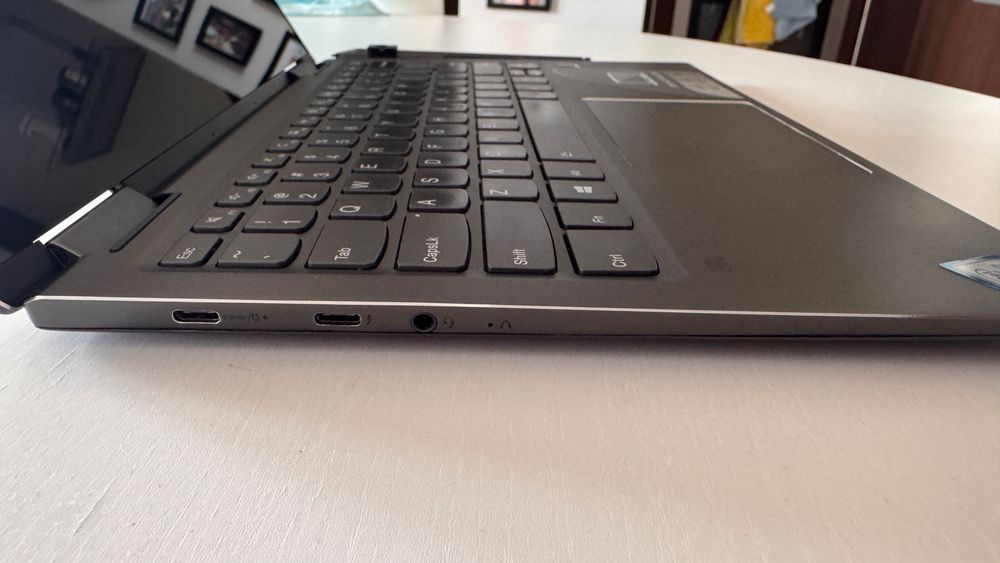 Laptop 2 w 1, Lenovo Yoga 720 13,3" i7 /8GB/ 256GB SSD/ DOTYK/ RYSIK
