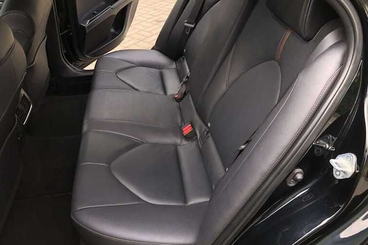 Toyota Camry 2020 V6