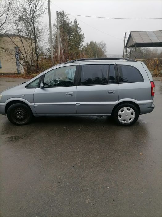 Opel Zafira Продам Опель Зафіра 2004року. Бензин в дуже хорошому стані