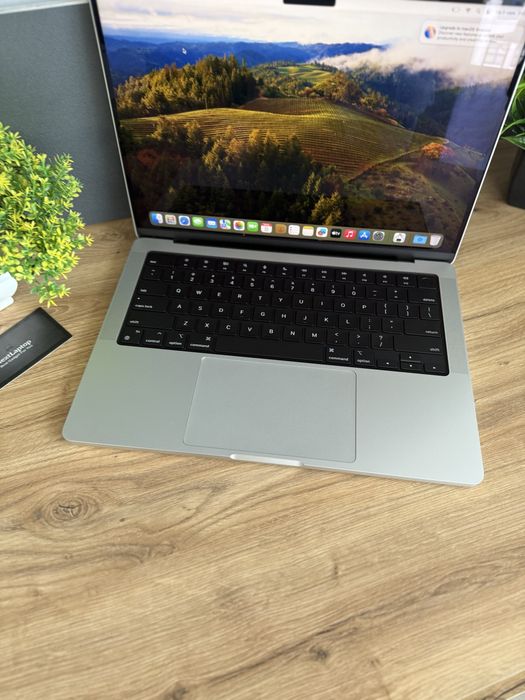 Apple MacBook Pro 14    16/512 GB ! M3 ! Новий !