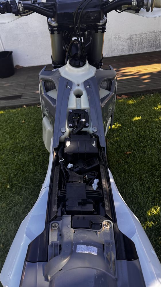 Husqvarna FE 350 PRO 2024