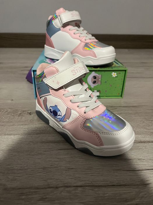 Buty dziecięce na sprzedaż