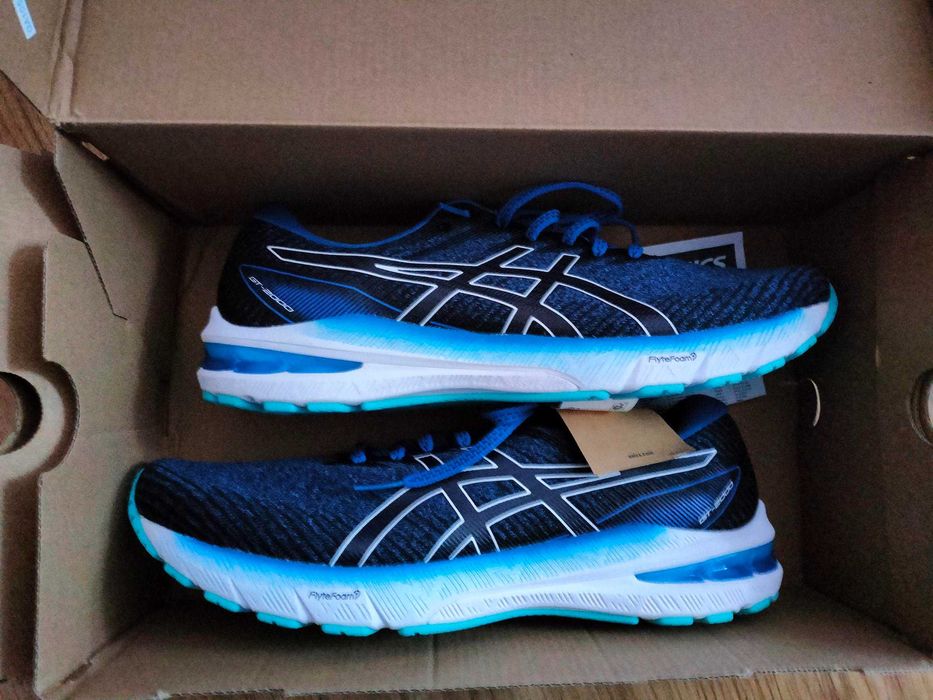 Nowe buty Asics GT-2000