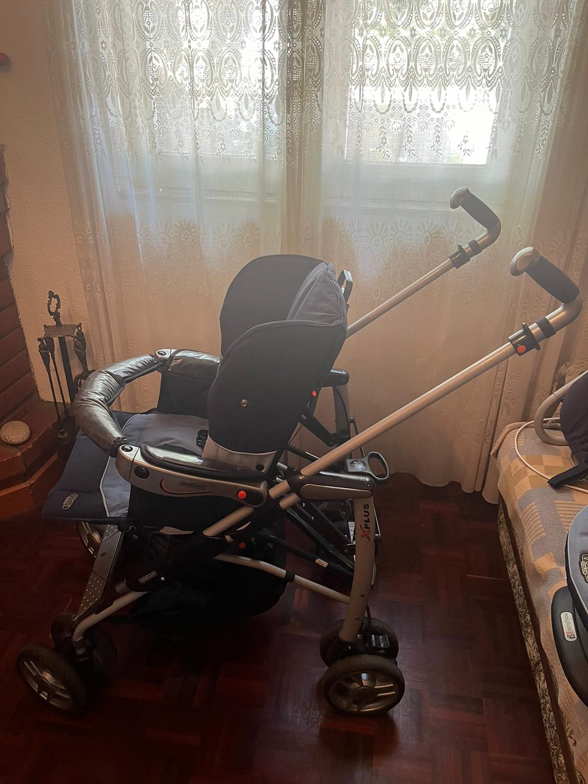 Carrinho para bebé, da Bébécar