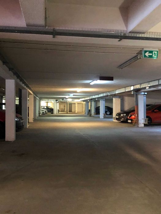 Miejsce parkingowe Łódź Chojny Centrum Zdrowia MatkiP. Leszczyńskiej 4