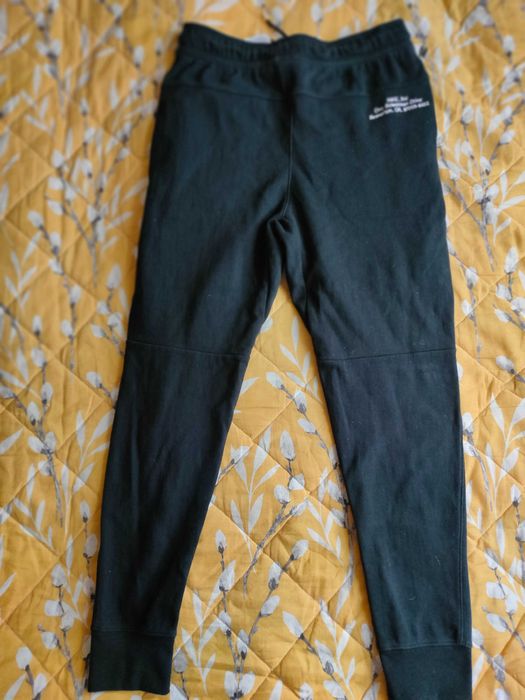 спортивные штаны Nike Sportwear Fleece Jogger Graphic AP