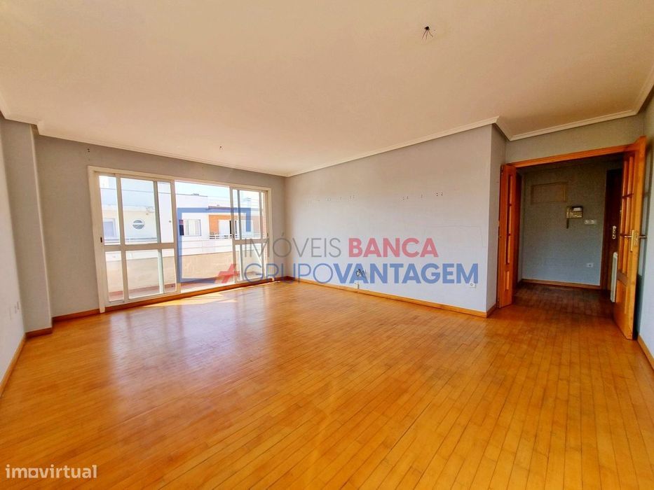 Apartamento T3 com 108 m2,  em Alhos Vedros,  Concelho da Moita, Di...