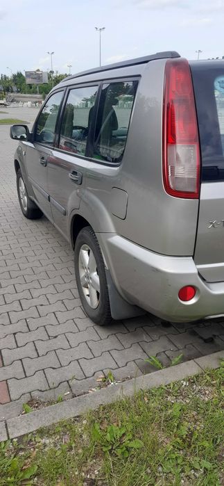 Nissan XTrail 2.0 benzyna +LPG 2004
