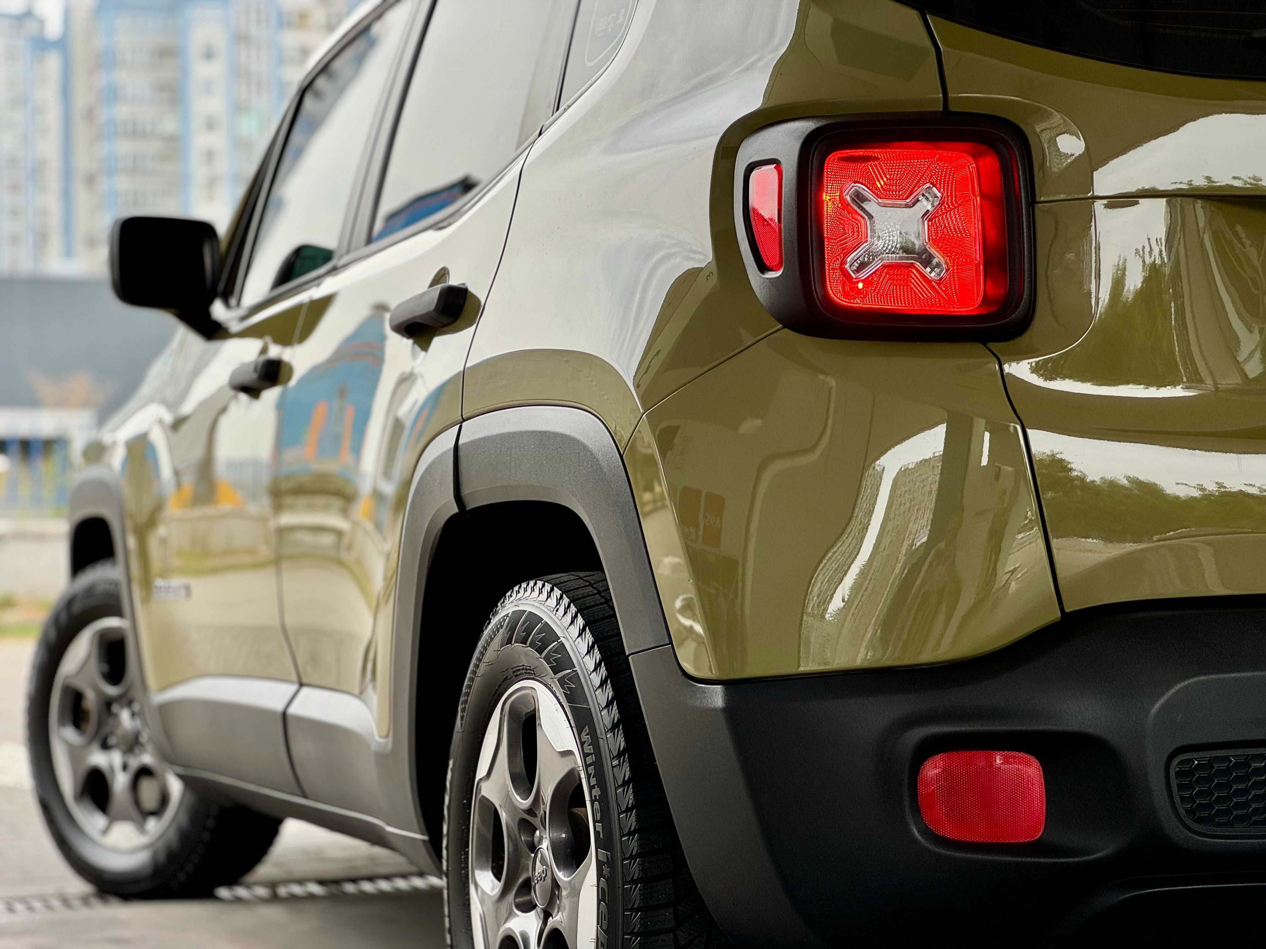 Продаю Jeep renegade 2015 год автомат