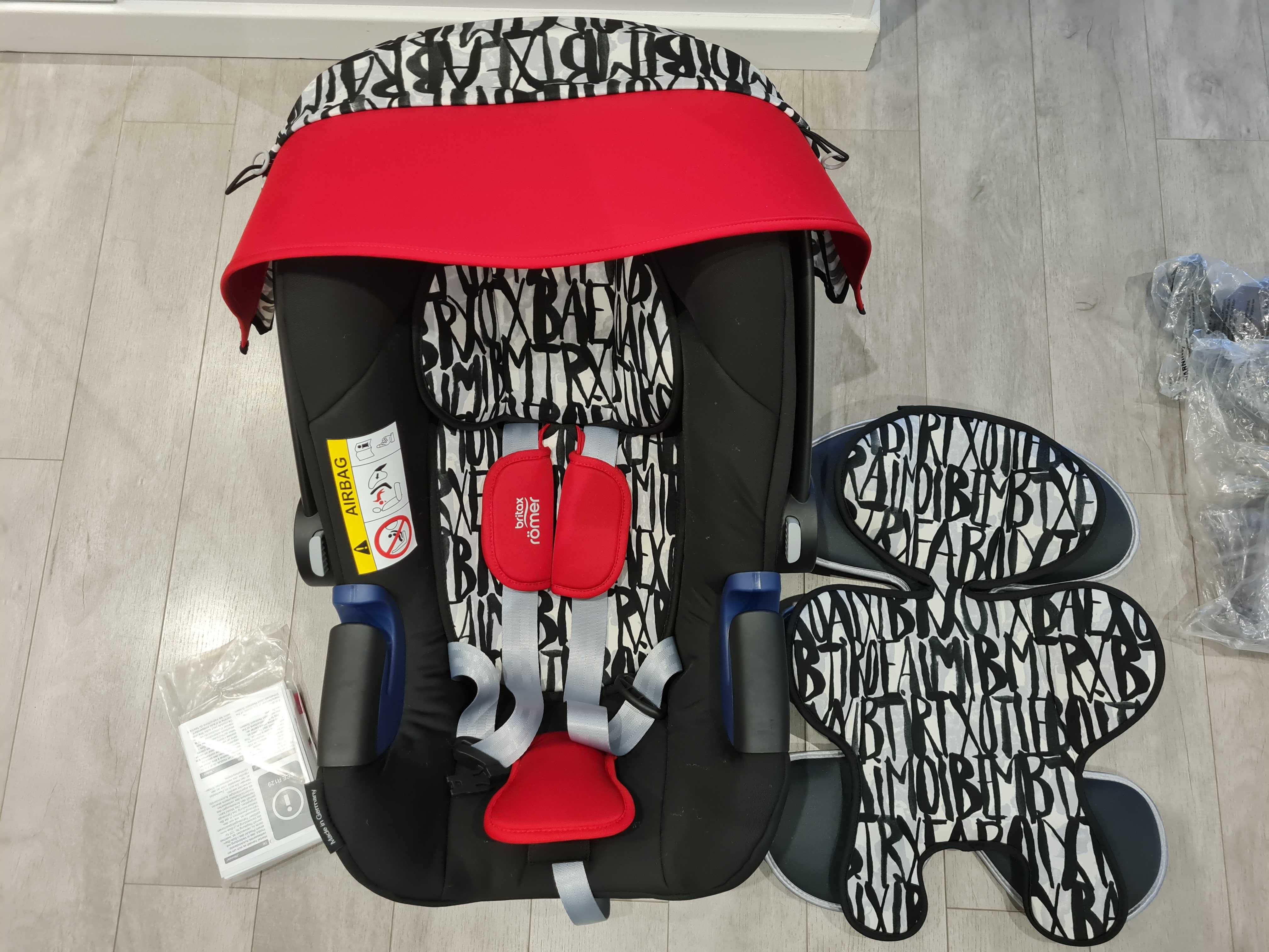 Автокрісло BRITAX ROEMER BABY-SAFE2 i-SIZE (Letter Design)