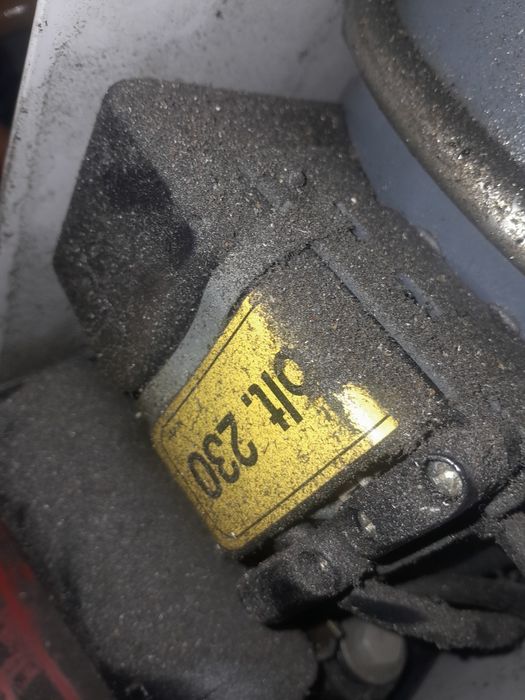 Compressor de ar de 100litrs 120€