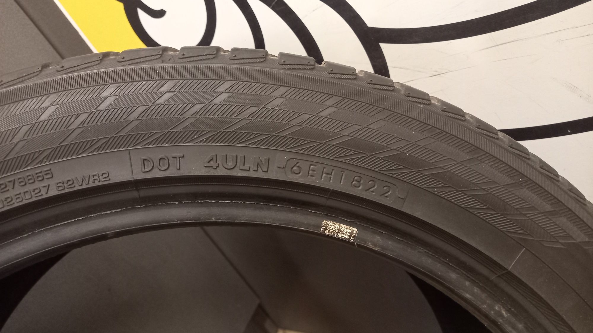 Opona Zimowa Yokohama BluEarth WinterV905 245/45R19 102W V905 1szt