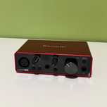 Focusrite Scarlett Solo 2I2 Studio 4th gen